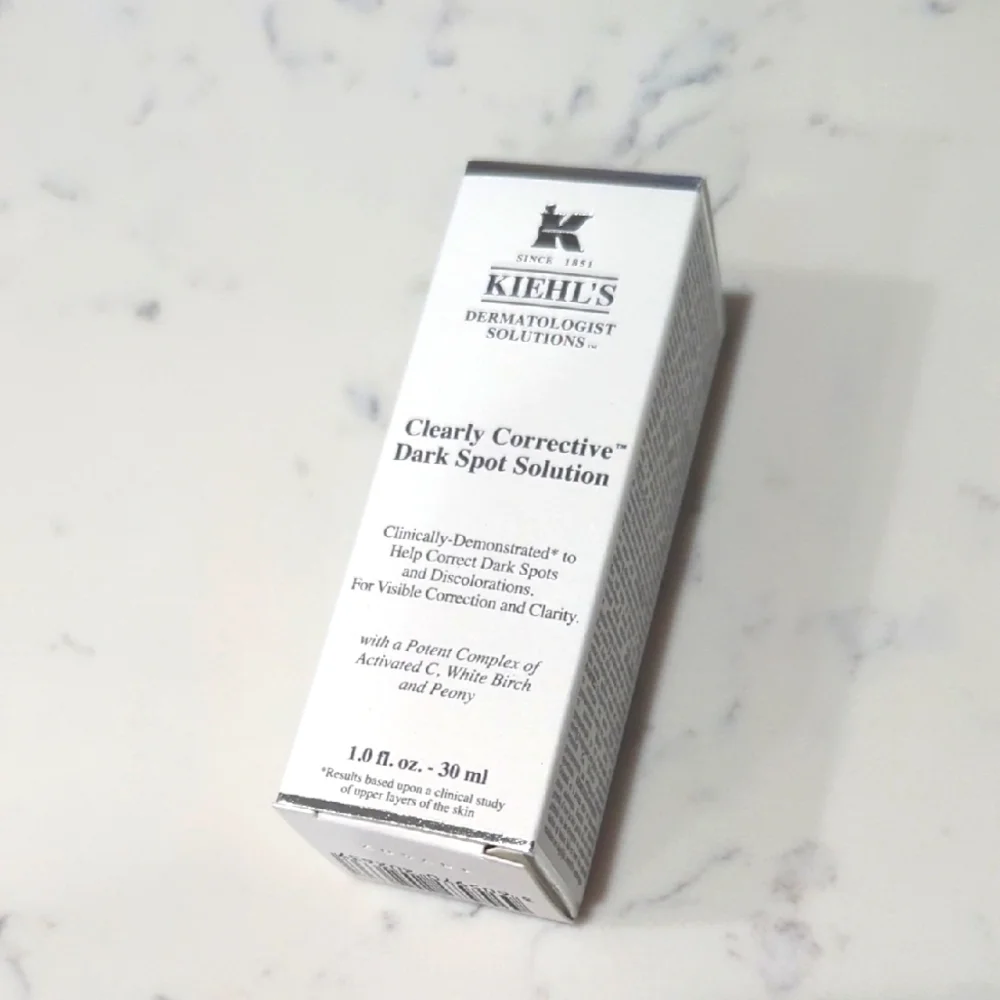 Kiehl's Clearly Corrective Dark Spot Solution - Picture 1 of 12